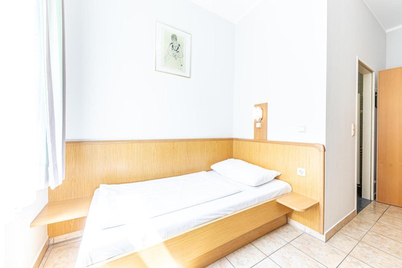 Hotel-Pension Fuenfhaus Vienne Extérieur photo