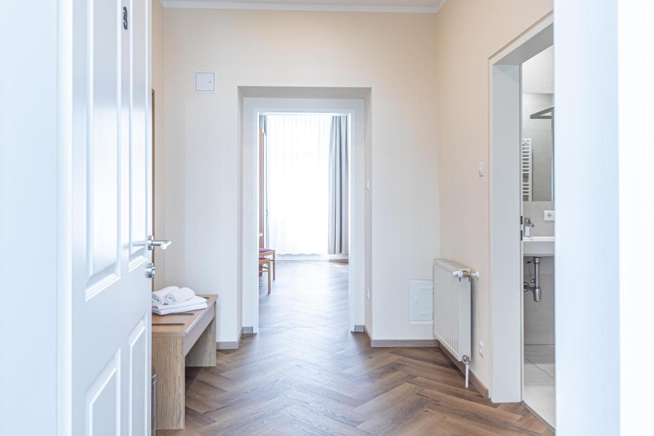 Hotel-Pension Fuenfhaus Vienne Extérieur photo