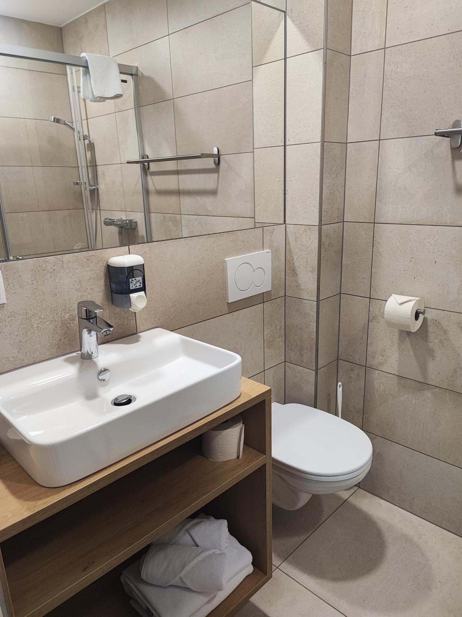 Hotel-Pension Fuenfhaus Vienne Extérieur photo