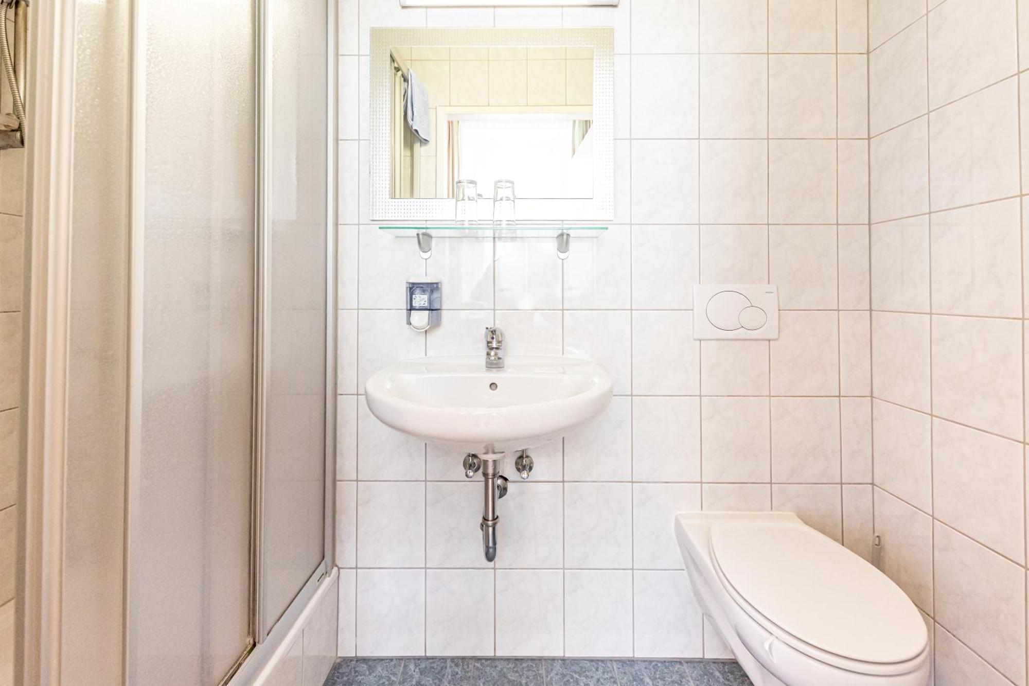 Hotel-Pension Fuenfhaus Vienne Extérieur photo